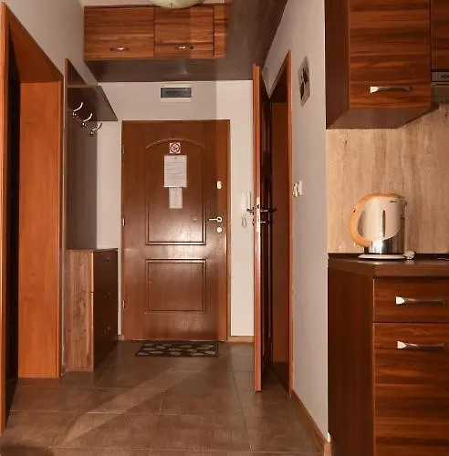 Mondi Kai Ii, Piekna Przy Szlaku Na Szrenice, Mini Szklarska Poręba